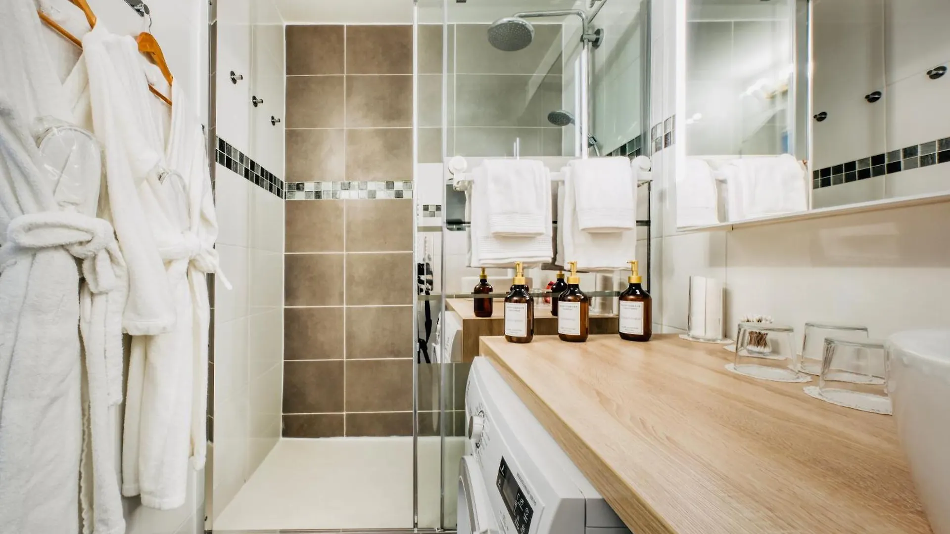 Myjolieparishome - King Size Bed, Ac Living Room, Balcony 0*, Παρίσι